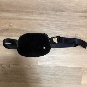 Lululemon Black Sherpa Belt Bag